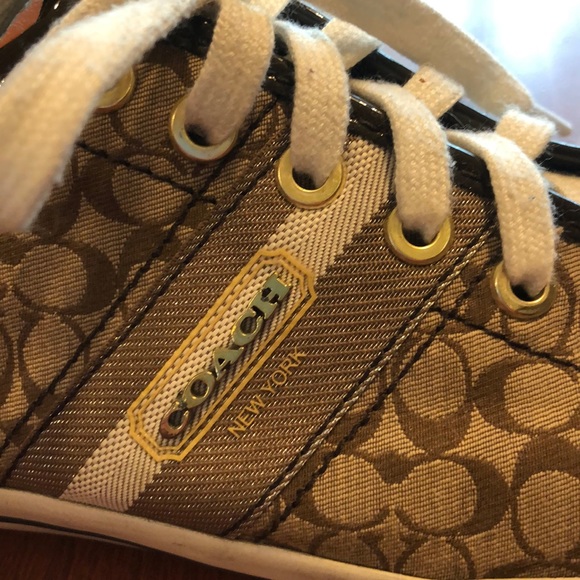 Coach shoes - Picture 2 of 5